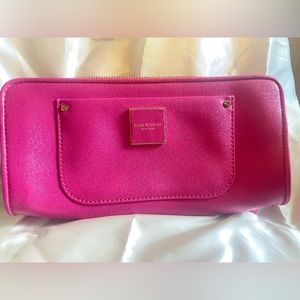 NWT Isaac Mizrahi fuchsia clutch